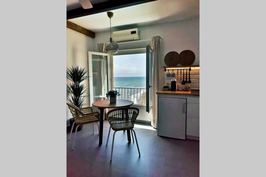 Beachfront Apartment Near Marbella Sitio de Calahonda Exteriér fotografie
