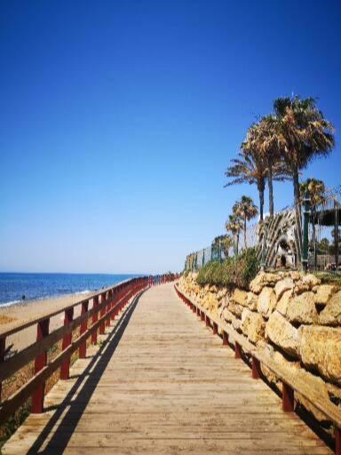 Beachfront Apartment Near Marbella Sitio de Calahonda Exteriér fotografie